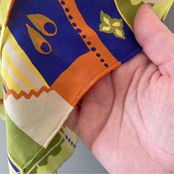 Colorful silk feel scarf tropical - Picture 3 of 4